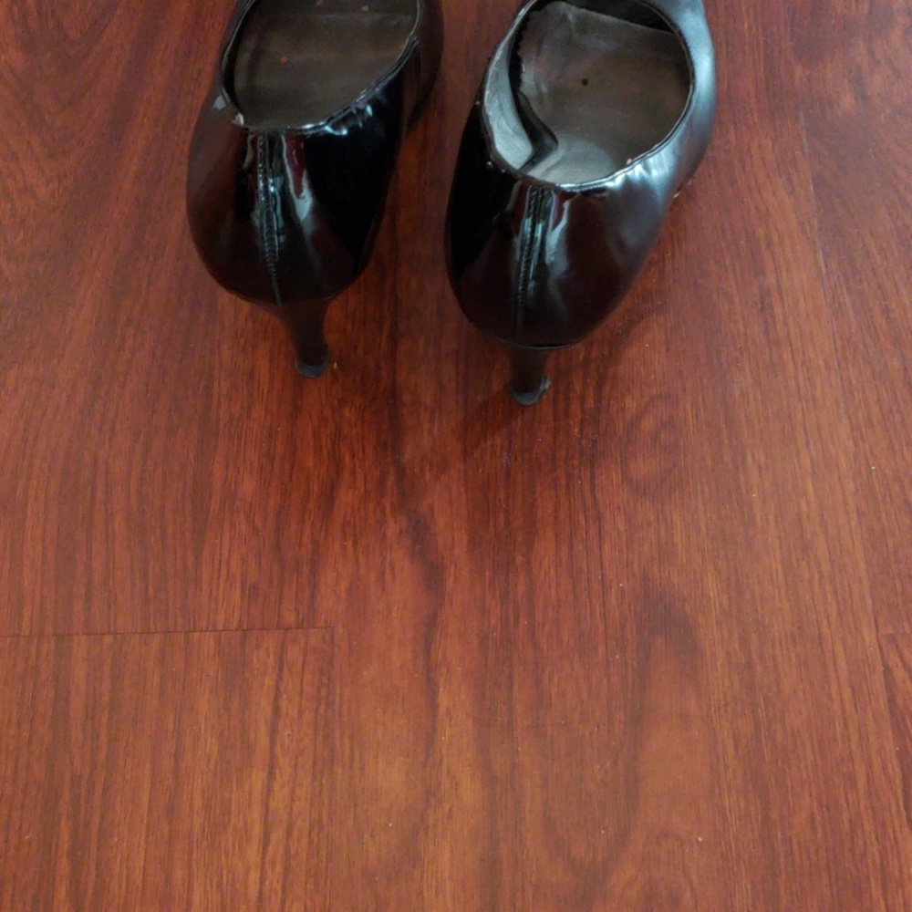 Shoes - Picture 2 of 2